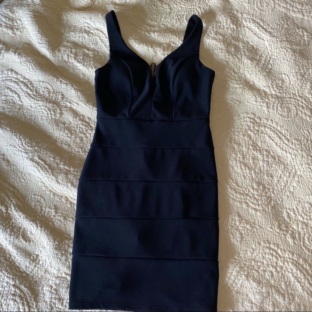 Black bodycon dress